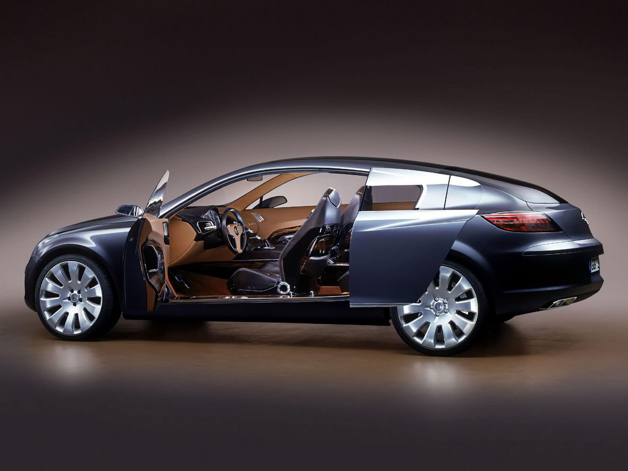 Opel Insignia Concept 2003 004.jpg